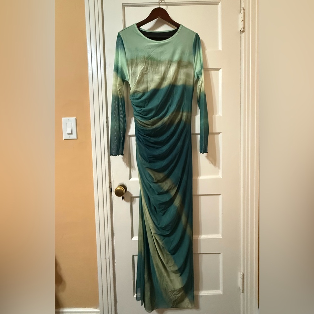 Elegant Ombre Green Dress